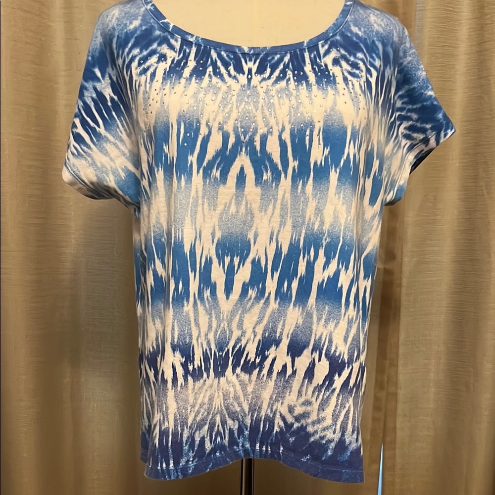 Zenergy by Chico’s White Blue Tie Dye Watercolor Short Sleeve Tee Womens Size 2
